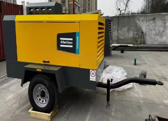Máy nén khí di động XAVS450 chạy bằng động cơ Cummins: Sự kết hợp hoàn hảo giữa tính di động và hiệu suất
