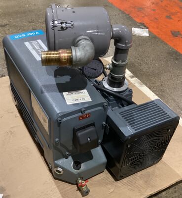 6.3 Kw Shaft Power Air Conditioning Vacuum Pump GVS300A Giới hạn hơi nước 10 Mbar Lựa chọn lý tưởng cho việc sơ tán và phục hồi chất làm lạnh